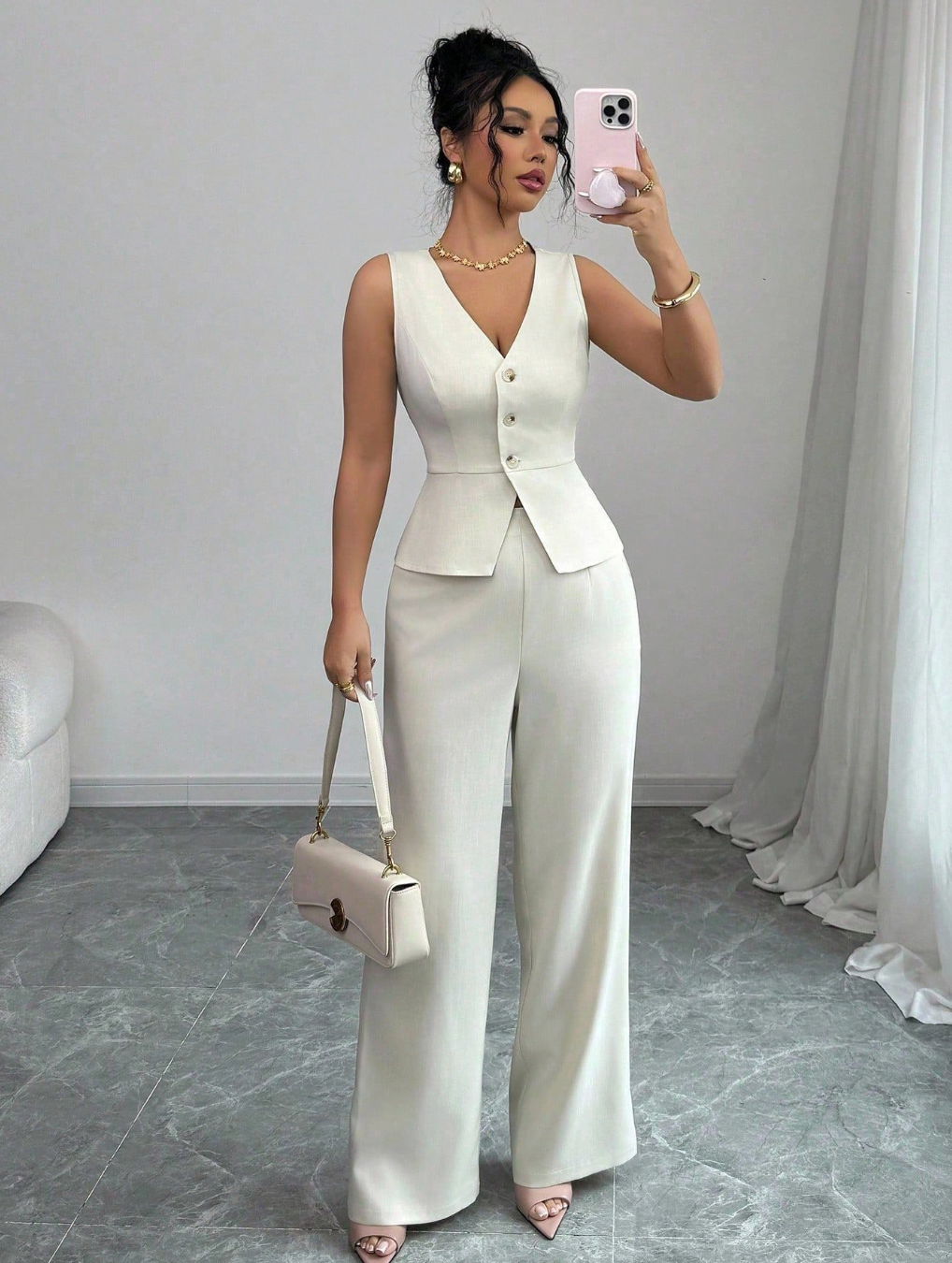 Elegant sleeveless vest and trouser set