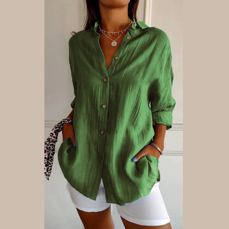 Classic pleated, structured, single-breasted lapel shirt for women